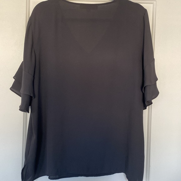 Loft grey ruffle sleeve top size large - Picture 4 of 5